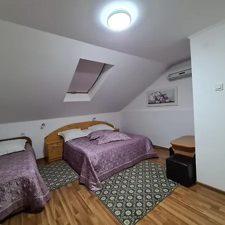 Casa Bianca 2 Mai