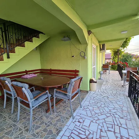 Casa Bianca 2 Mai